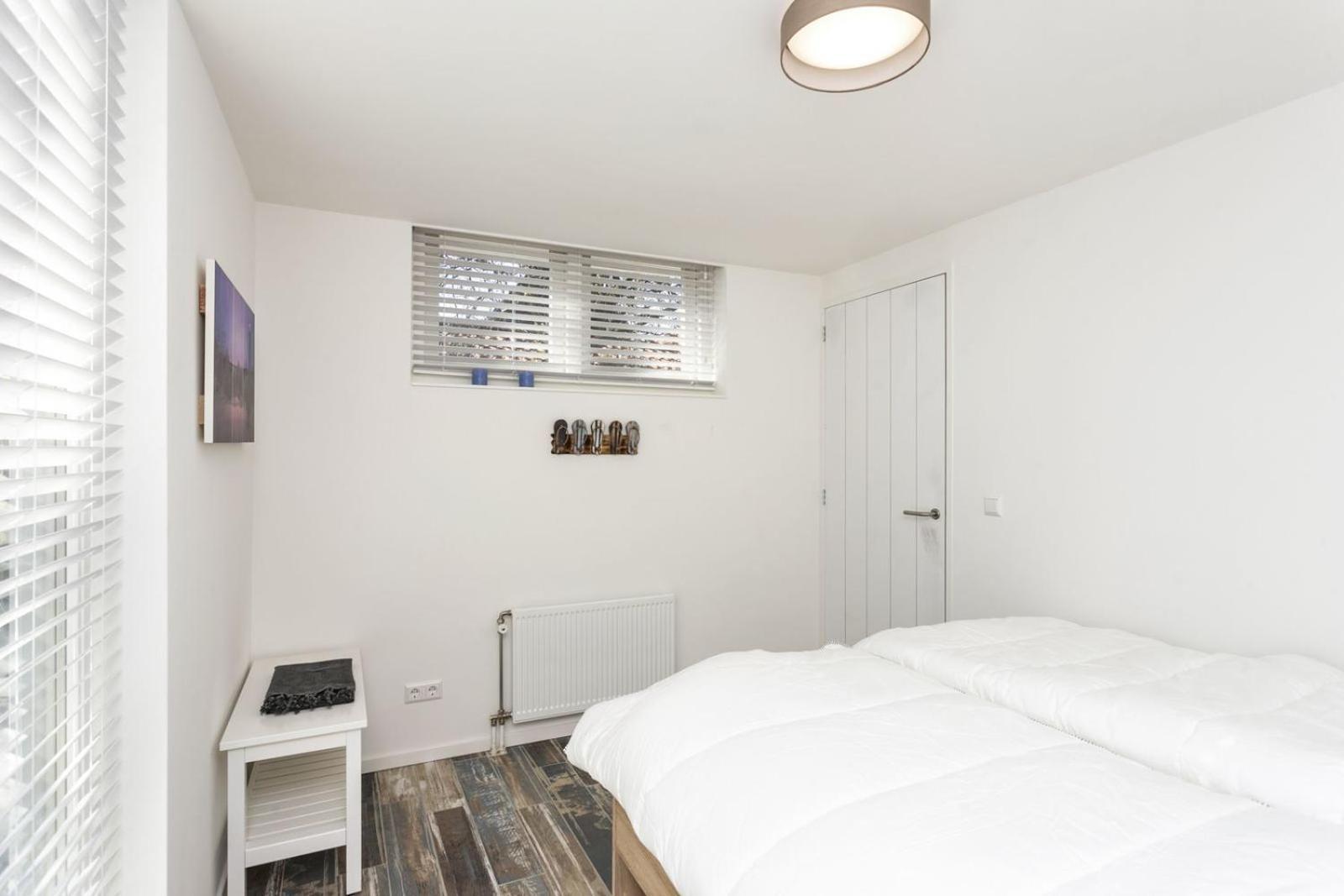 Holiday Home Beach Bubbles - Near The Beach With Big Garden - Not For Companies Ouddorp Exterior photo
