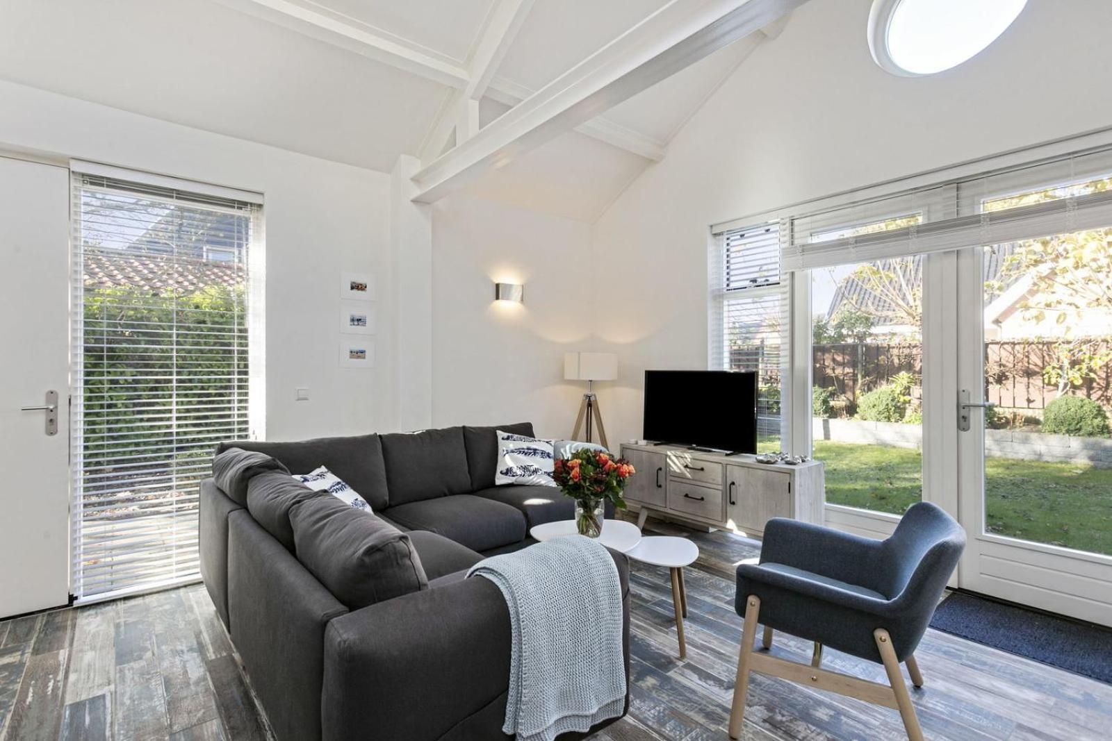 Holiday Home Beach Bubbles - Near The Beach With Big Garden - Not For Companies Ouddorp Exterior photo