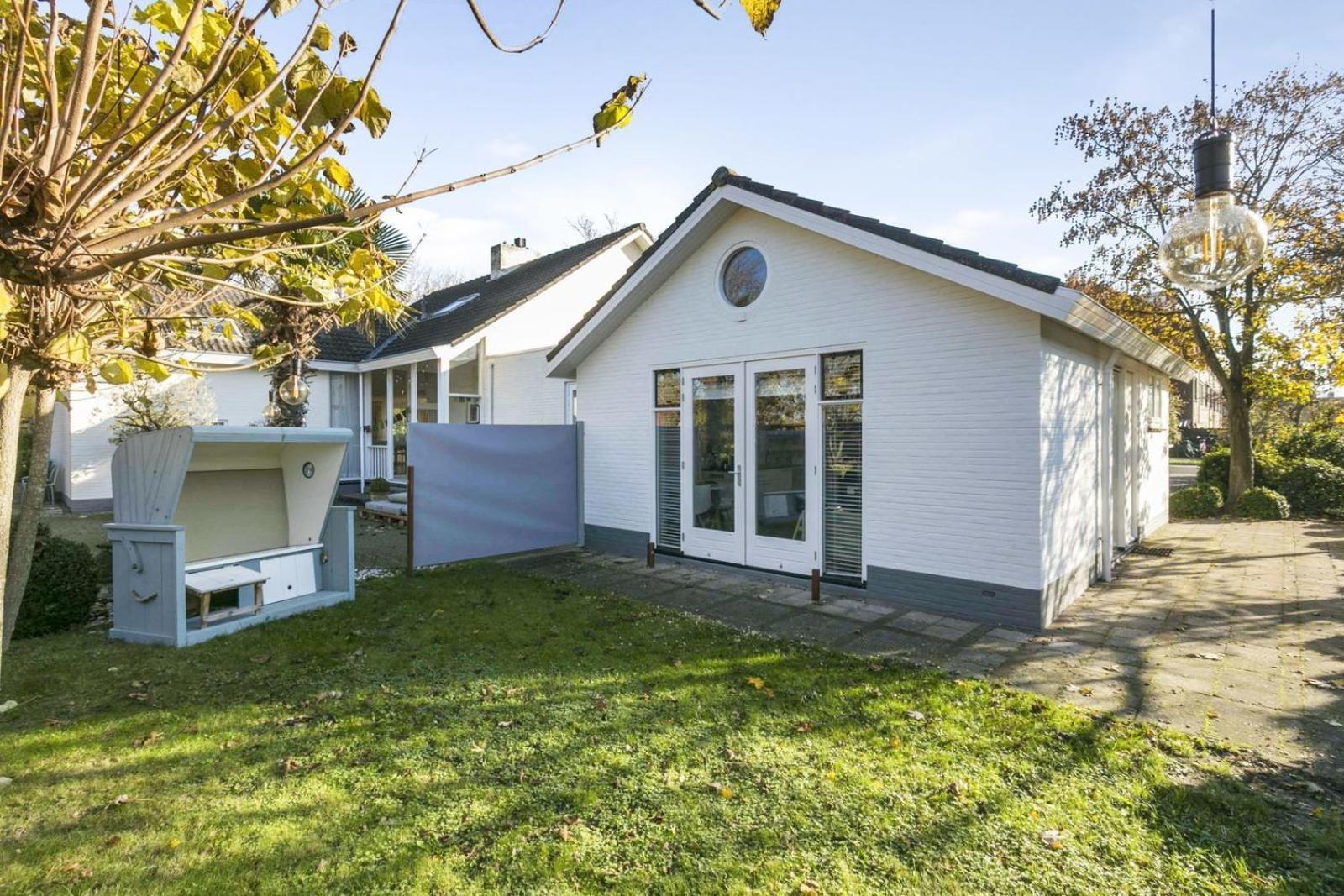 Holiday Home Beach Bubbles - Near The Beach With Big Garden - Not For Companies Ouddorp Exterior photo