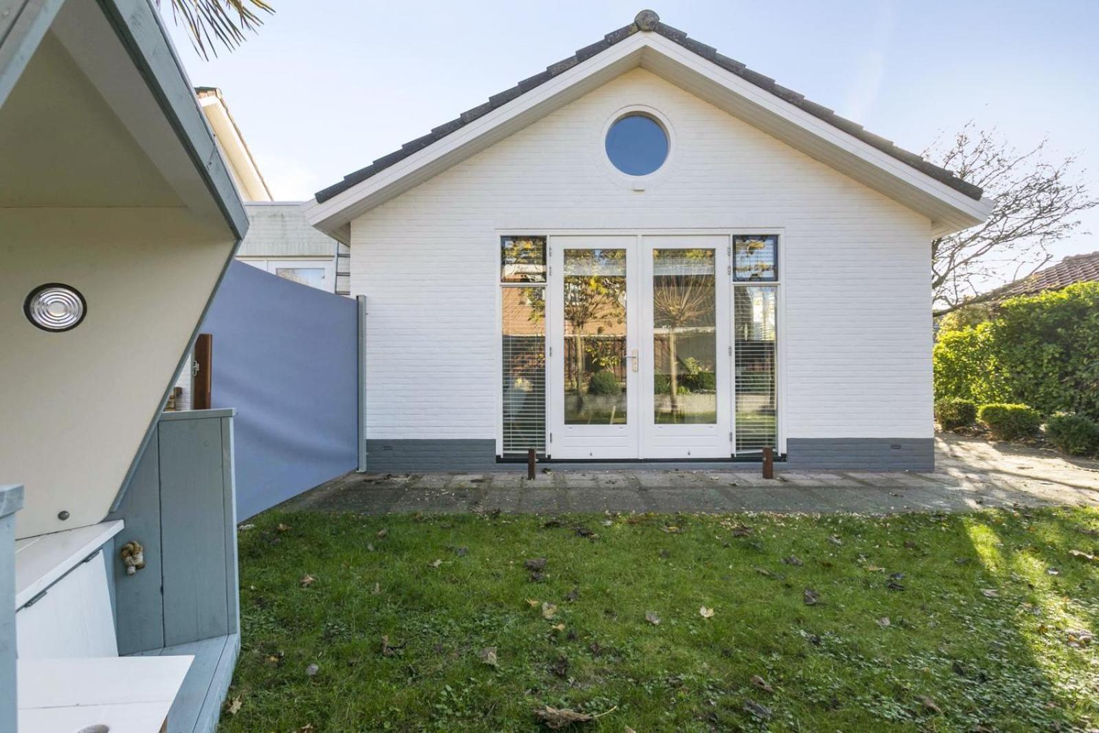 Holiday Home Beach Bubbles - Near The Beach With Big Garden - Not For Companies Ouddorp Exterior photo