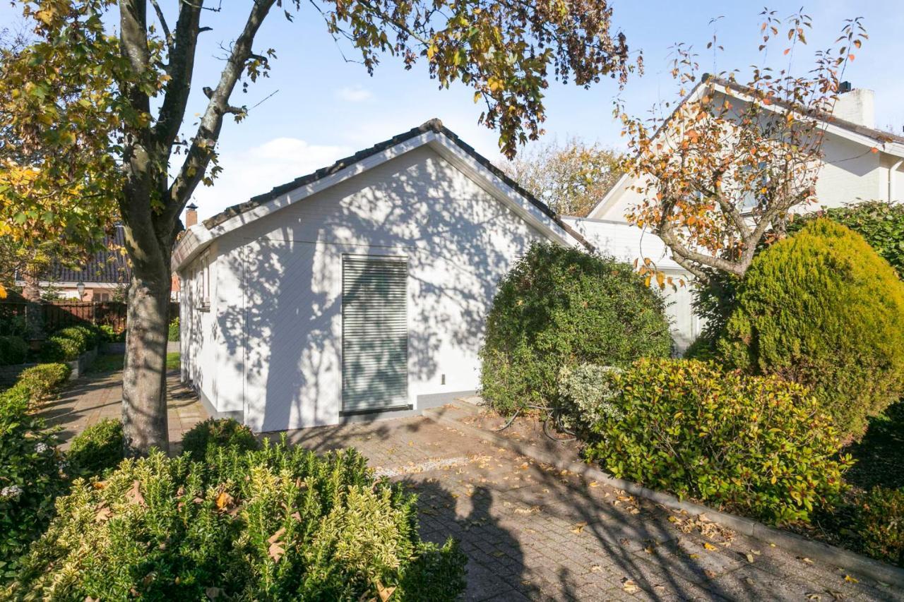 Holiday Home Beach Bubbles - Near The Beach With Big Garden - Not For Companies Ouddorp Exterior photo