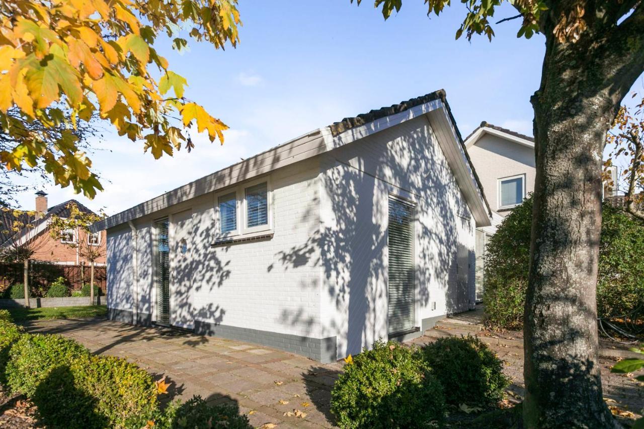 Holiday Home Beach Bubbles - Near The Beach With Big Garden - Not For Companies Ouddorp Exterior photo
